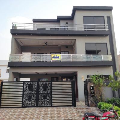 10 Marla upper portion House For Rent plantnium block Demand 60k