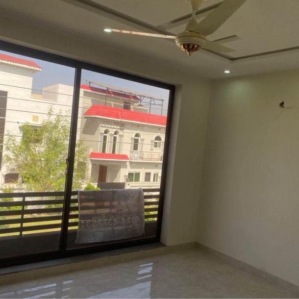 5 Marla Brand New Modern Design House For Sale In DHA Phase 11 Rahbar Lahore.A+ Solid Construction.-8
