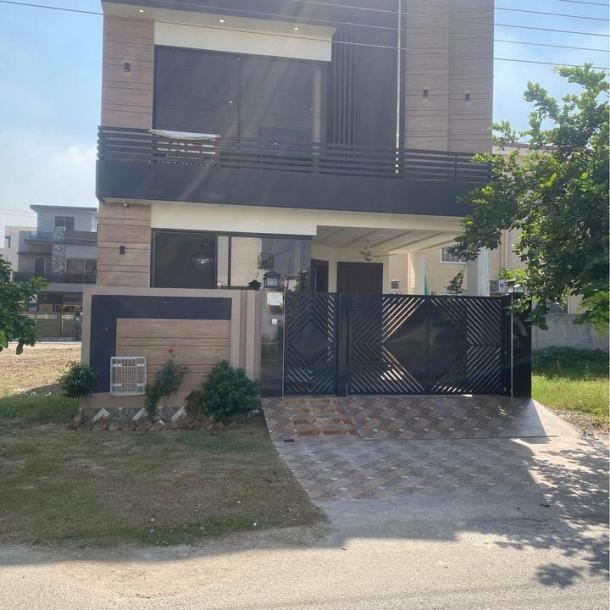 5 Marla Brand New Modern Design House For Sale In DHA Phase 11 Rahbar Lahore.A+ Solid Construction.-1