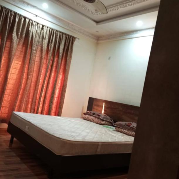 Modern Lower Portion in DHA Phase 7 - 10 Marla, Fully Furnished-1