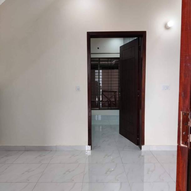 10 upper portion available for rent in Dream gardens phase 2 Defence Road Lahore opposite to comsat University-6