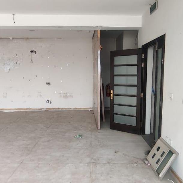 Phase 6- cca1 -4 marla 4th floor rent 60k Office-17