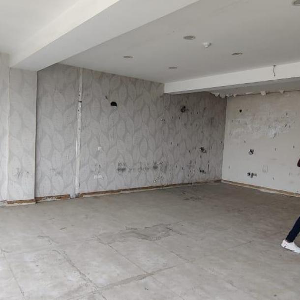 Phase 6- cca1 -4 marla 4th floor rent 60k Office-7