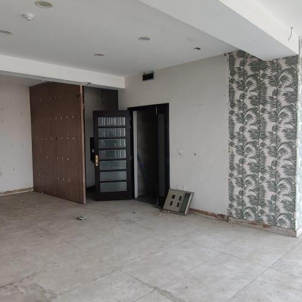 Phase 6- cca1 -4 marla 4th floor rent 60k Office-3