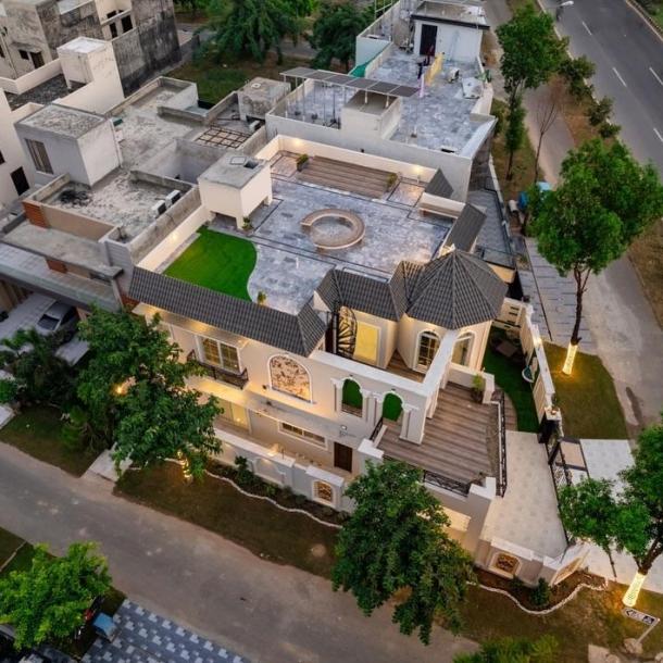 12 Marla Spanish Corner House For sale in DHA Lahore Pakistan-2