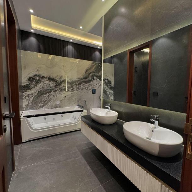 1 kanal Full Furnished Modern House For sale in DHA Phase 6, Lahore Pakistan-16