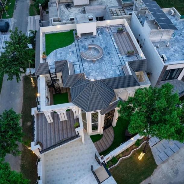 12 Marla Spanish Corner House For sale in DHA Lahore Pakistan-3