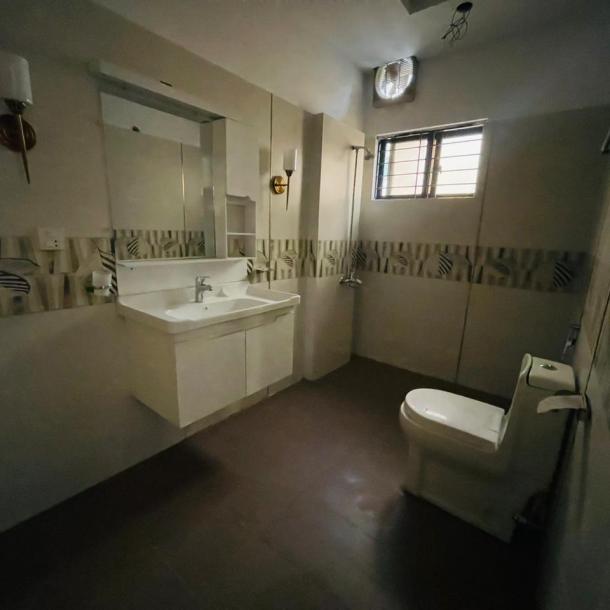 1 Kanal Lower Portion For Rent Upper Portion Locked In DHA Phase 5-4