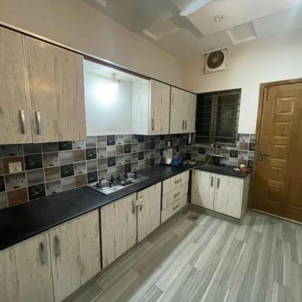 Rent: 60 Thousand State Life Society DHA PHASE 5, 5 Marla House For Rent-1