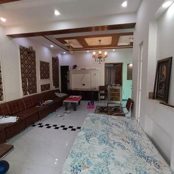 10 marla Lower Portion available for rent-12