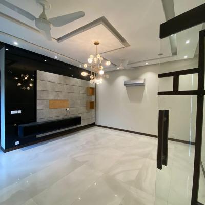 1 Kanal Modern House for Rent Rent 350 thousand DHA phase 5