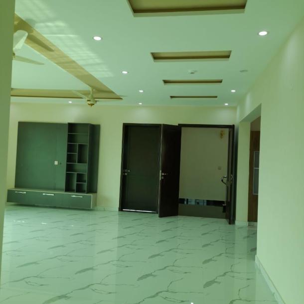 DHA phase 6 1 kanal brand new upper portion for Rent Lower locked-4