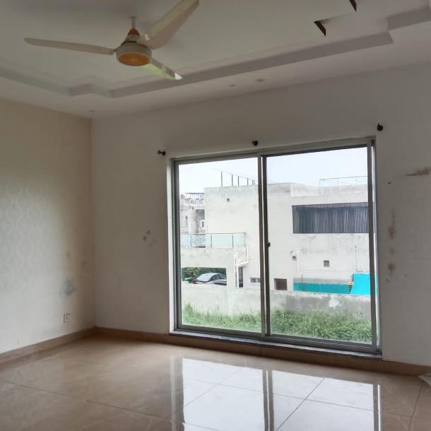 1 kanal upper portion for Rent In DHA phase 8 Lower portion locked-8