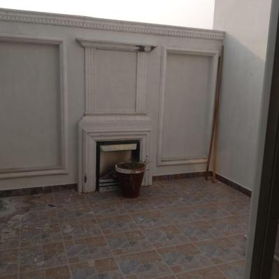 Phase 6 Lahore, 10 Marla upper Portion For Rent Lower portion lock