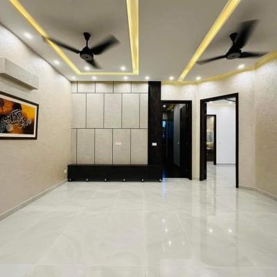 10 Marla Magnificent Bungalow in Bahria Orchard Central Block at a very reasonable Price 4.5 crore Just Buy and Live