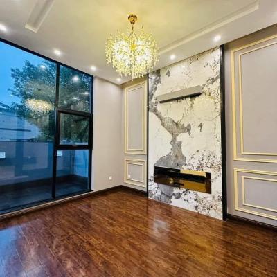 10 Marla Magnificent Bungalow in Bahria Orchard Central Block at a very reasonable Price 4.5 crore Just Buy and Live