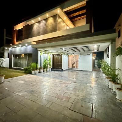 1 kanal fully furnished modern House for Rent in DHA phase 6 Rent: 5 lacs-7