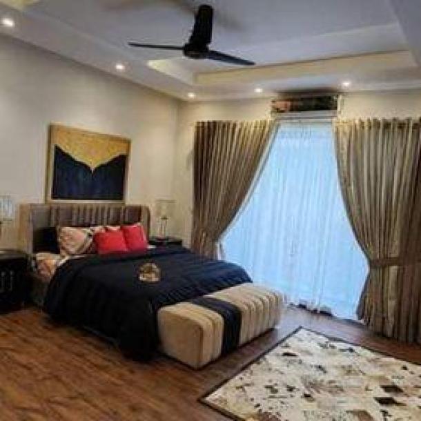 1 kanal modern House for Rent in DHA phase 6 Rent: 6 lac-2