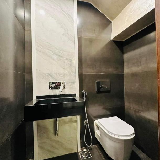 10 Marla Magnificent Bungalow in Bahria Orchard Central Block at a very reasonable Price 4.5 crore Just Buy and Live-7