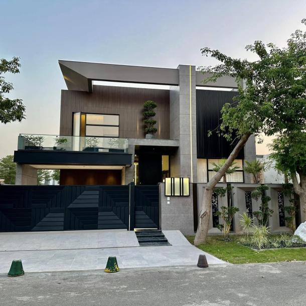 1 Kanal (50*90) ft most beautiful Designer House for sale in DHA Phase 6 Lahore-2