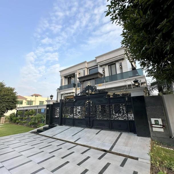 One of the most beautiful contemporary Modern Design House for sale in DHA Lahore-3
