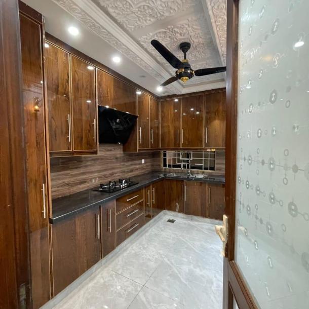 10 marla Lower Portion available for rent-10