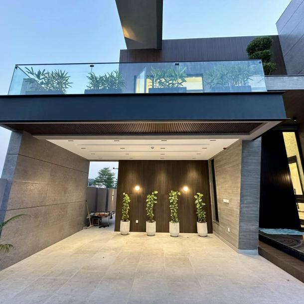 1 Kanal (50*90) ft most beautiful Designer House for sale in DHA Phase 6 Lahore-4