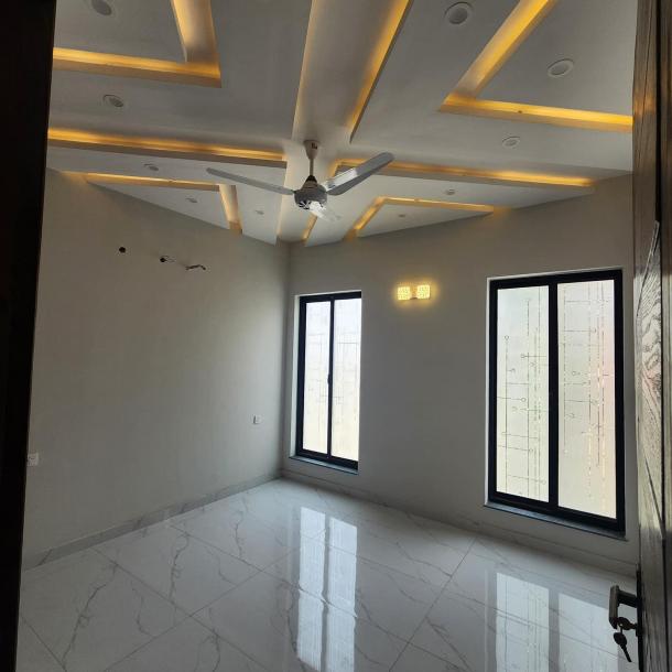 Stunning 7 Marla Modern Design House for Sale in Green City, Barki Road Lahore-8