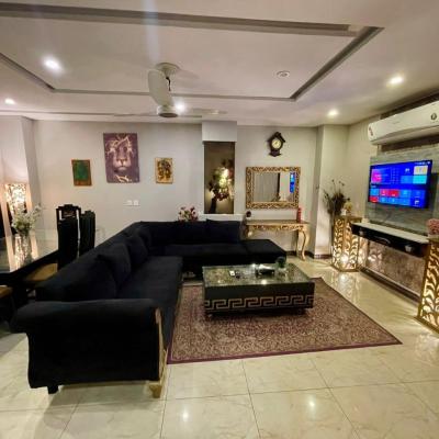 Dha phase 8 Ex air avenue 2 bedroom apartment Fully furnished for rent