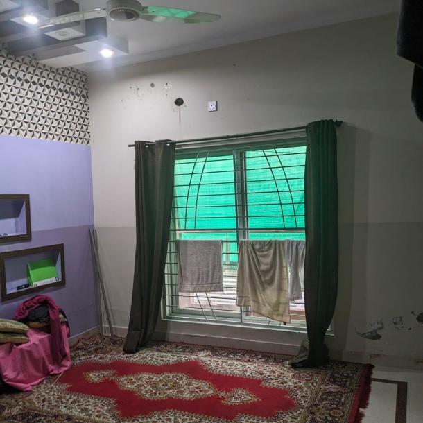 Upper Portion Available for Rent with Separate Entrance – 10 Marla, Johar Town Lahore-6