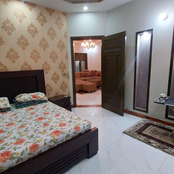 10 Lower Portion Fully Furnished 2 Bedrooms Drawing Room Tv Loungh Kitchen Totally Tiles Floor Hot Location-3