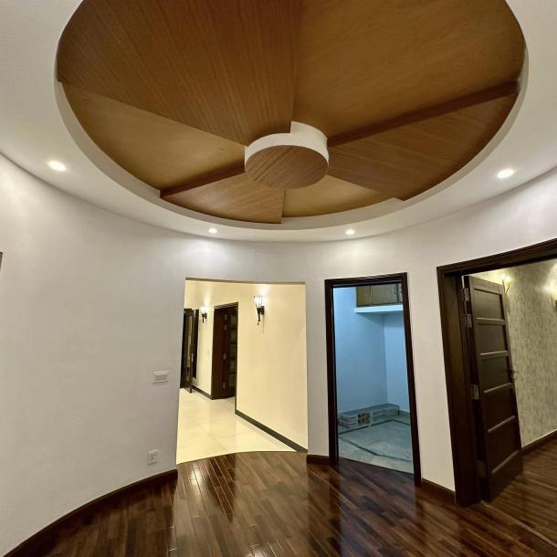 1 kanal Facing Park low Budget Beautiful house available for sale on investor rate in DHA Phase 5-7