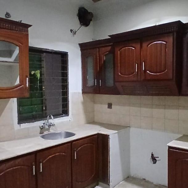 5 Marla House 1st and 2nd floor is Available for Rent in Johar Town phase 2 near Expo Center-4