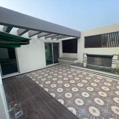1 Kanal Well Maintain Used House For Sale in DHA Lahore Phase 4 Lahore