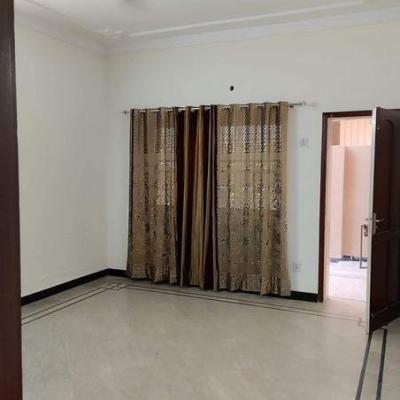 Well-Maintained Lower Portion for Rent – 12 Marla – Johar Town Lahore