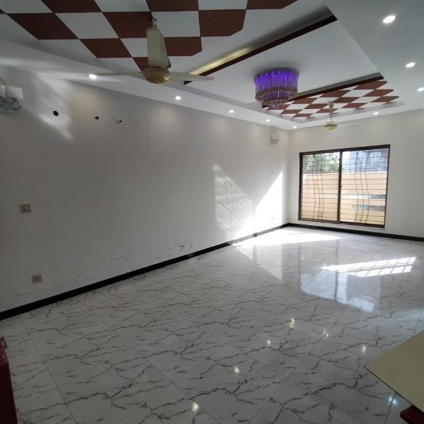 5 Marla Full House For Rent In DHA 9 Town Rent: 85k-6