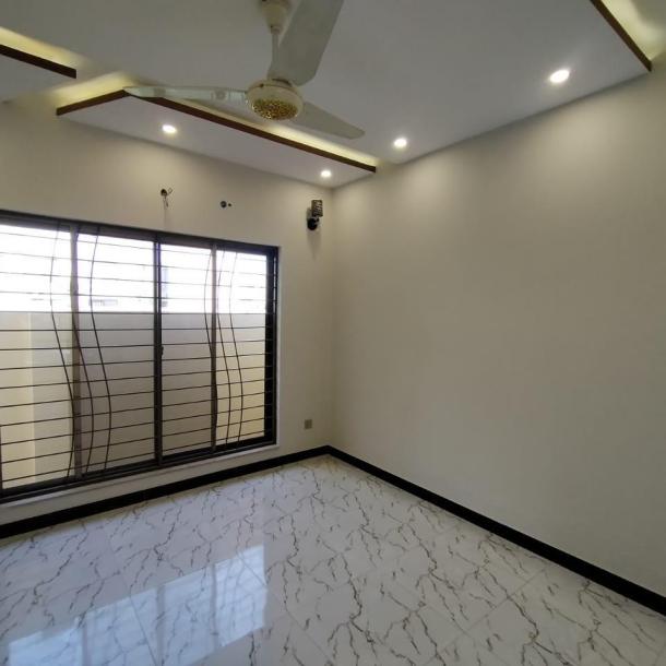 5 Marla Full House For Rent In DHA 9 Town Rent: 85k-7
