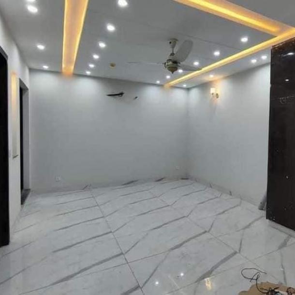 15 Marla brand new modern House for Rent in DHA phase 8 Rent: 260k-7