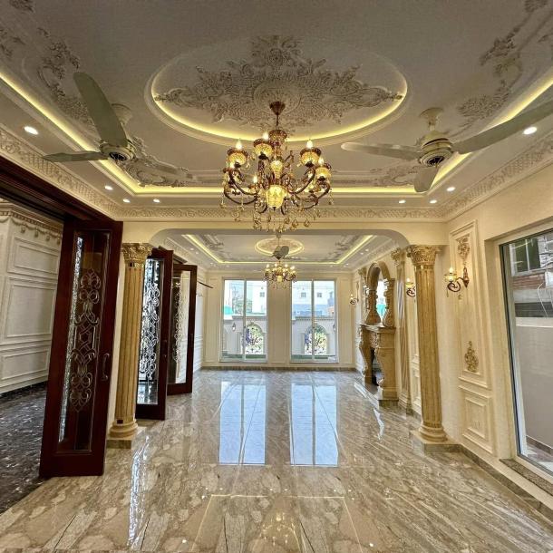 1 kanal Royal Palace House Available for Sale in State Life Society DHA Phase 5-4
