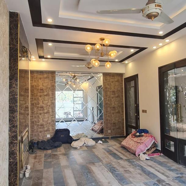 Ex Air Avenue 10 Marla House For Rent Fully Basement-3