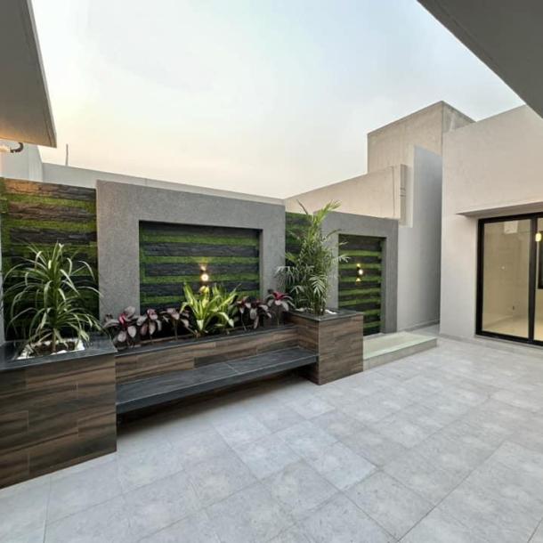 10 Marla Ultra Modern Design Full basement House for Sale in DHA Phase 5 Lahore-6