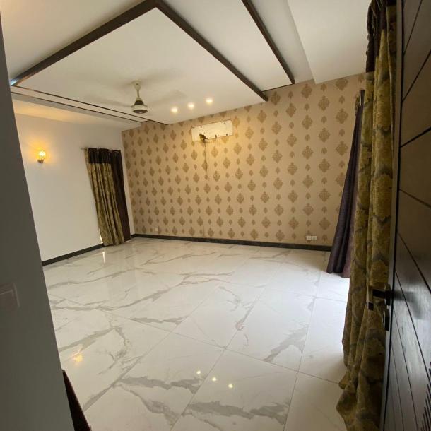 DHA phase 6, 1 Kanal upper portion for Rent separate gate Rent: 105k-5