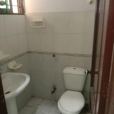 DHA Lahore phase 6 1kanal full house for rent demand 250K near masjid and commercial