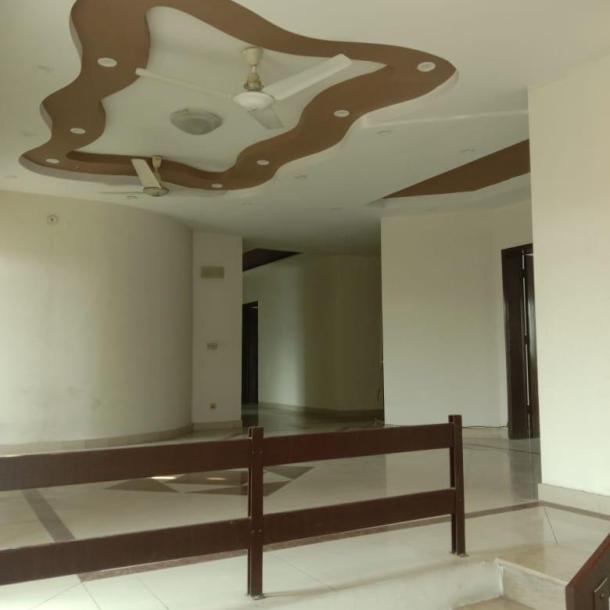DHA Lahore phase 6 1kanal full house for rent demand 250K near masjid and commercial-3