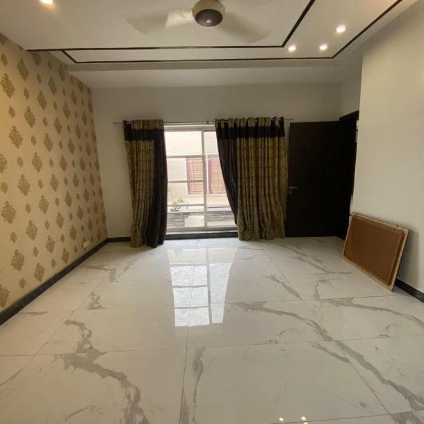 DHA phase 6, 1 Kanal upper portion for Rent separate gate Rent: 105k-6