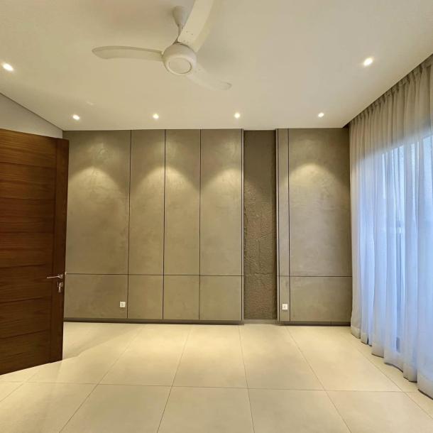 1 kanal Most Beautiful Ultra Modern Design House Available For Sale in DHA Phase 7 Lahore-9