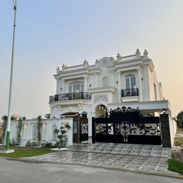 1 kanal Classical Design House Available For Sale in DHA Phase 7 Lahore-1