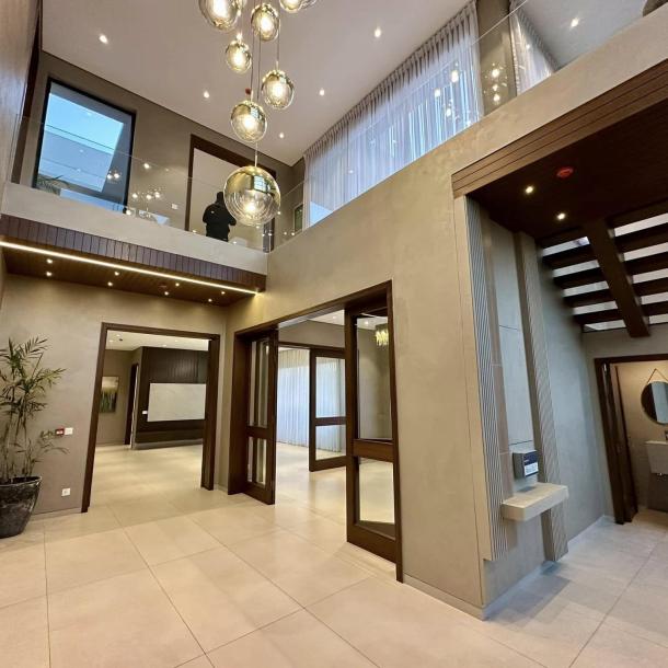 1 kanal Most Beautiful Ultra Modern Design House Available For Sale in DHA Phase 7 Lahore-7