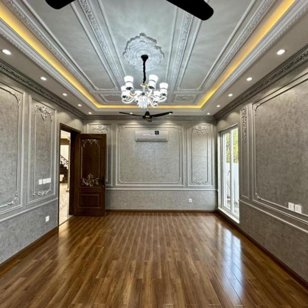 1 kanal Classical Design House Available For Sale in DHA Phase 7 Lahore-8
