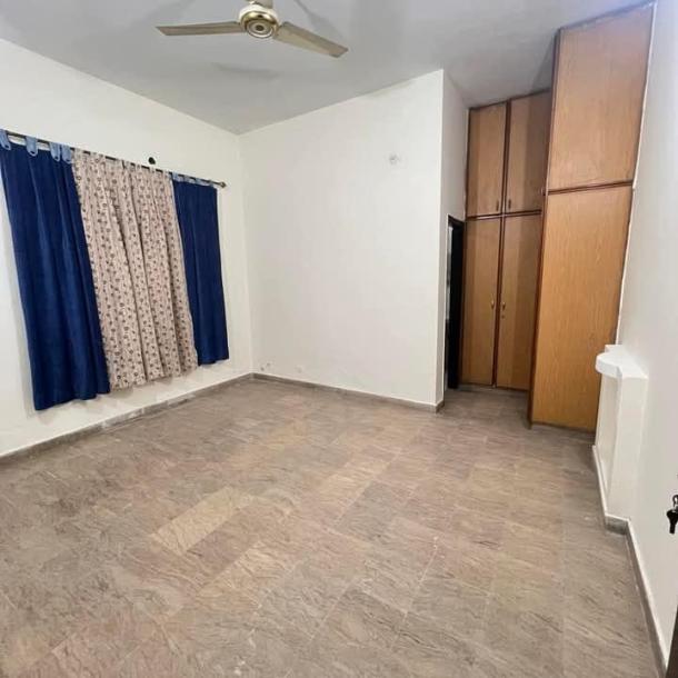 12 Marla Ground Floor 2 Bedroom Flat For Rent In Johar Town Lahore-5